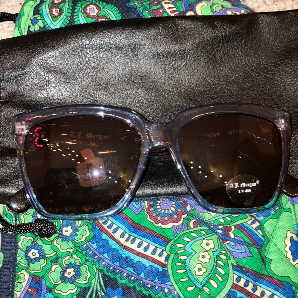 A.j. Morgan sunglasses NEW